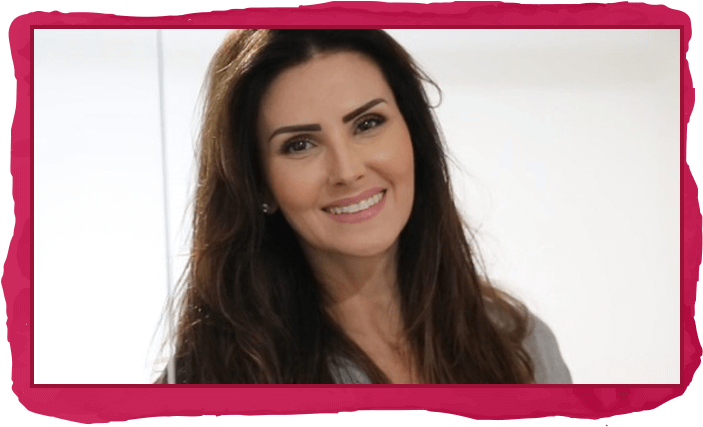 Lisandra Souto Ensina Maquiagem Com Iluminador E Pó - Girl (702x443), Png Download