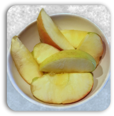 Apple Slices With Fresh Sliced™ 26 Hours Later - Apple (403x411), Png Download