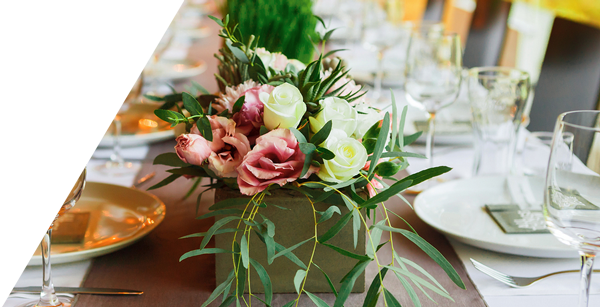 Celebrate Your Engagement With Weddingsetgo - Wedding (600x307), Png Download