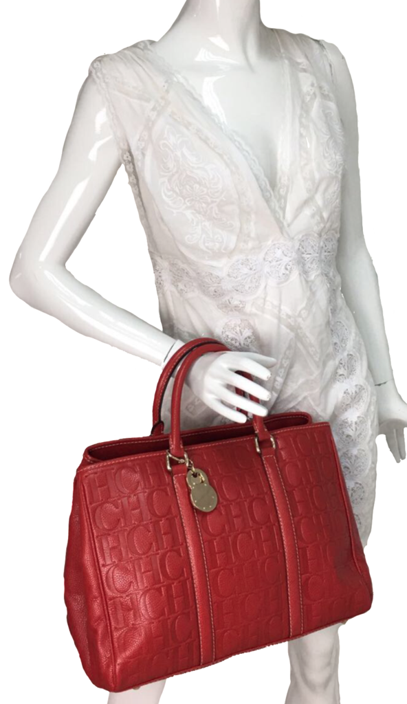 Bolso De Hombro Rojo En Monograma Con Pendiente De - Handbag (592x1024), Png Download