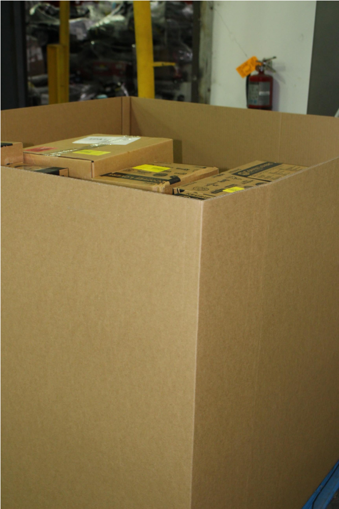 Auction - Plywood (1000x1000), Png Download