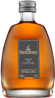 Hennessy Fine De Cognac 12x 5cl Miniature Pack - Hennessy Fine De Cognac Miniature (240x699), Png Download