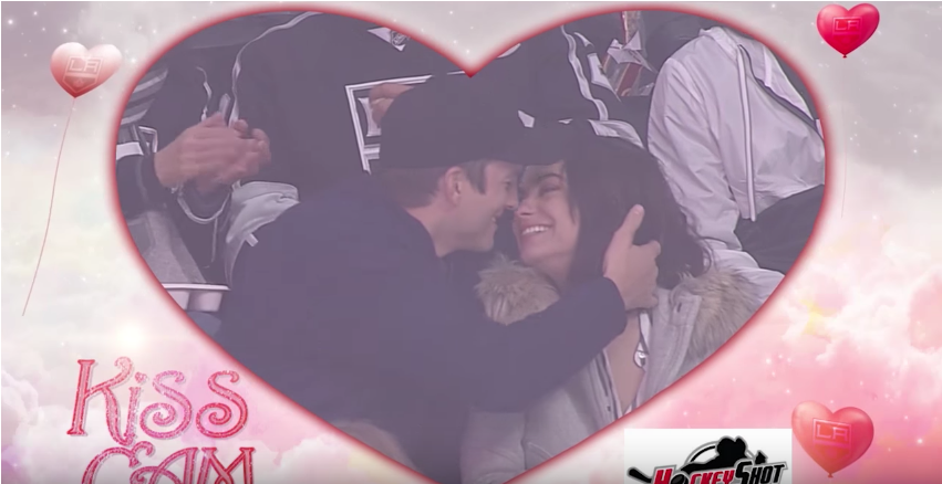 Ashton Kutcher Et Mila Kunis S'embrassent Devant La - Ashton Kutcher (1200x630), Png Download