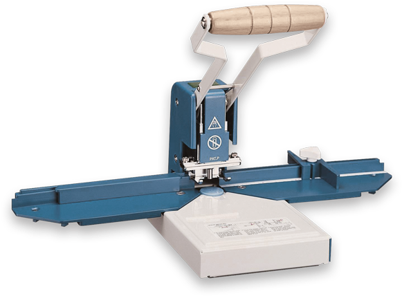 Paper Guide For Hole And Calendar Punching For W - Pravítko S Dorazem Pro Diamond 1 (600x560), Png Download