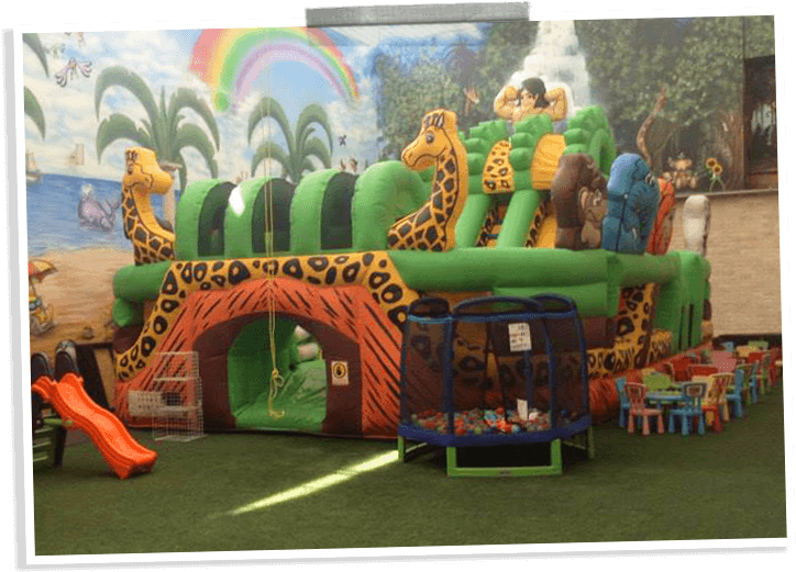 Action Snaps - Inflatable (770x620), Png Download