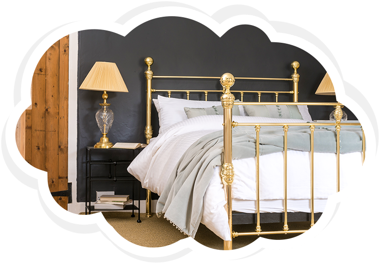 Modern Iron & Brass Beds - Bed Frame (940x550), Png Download