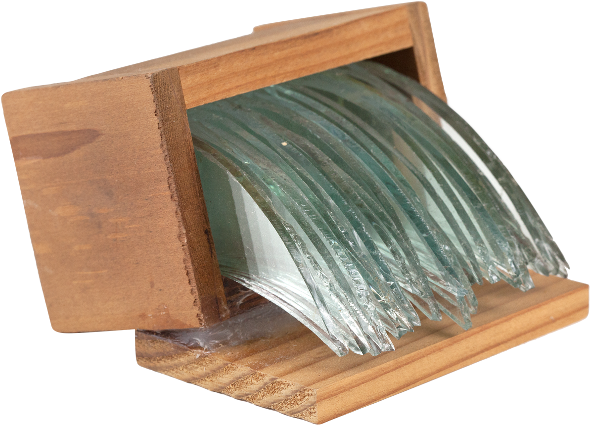 Labat Mitrusic Violeta Wooden Box Glass Waterfall - Plywood (1200x866), Png Download