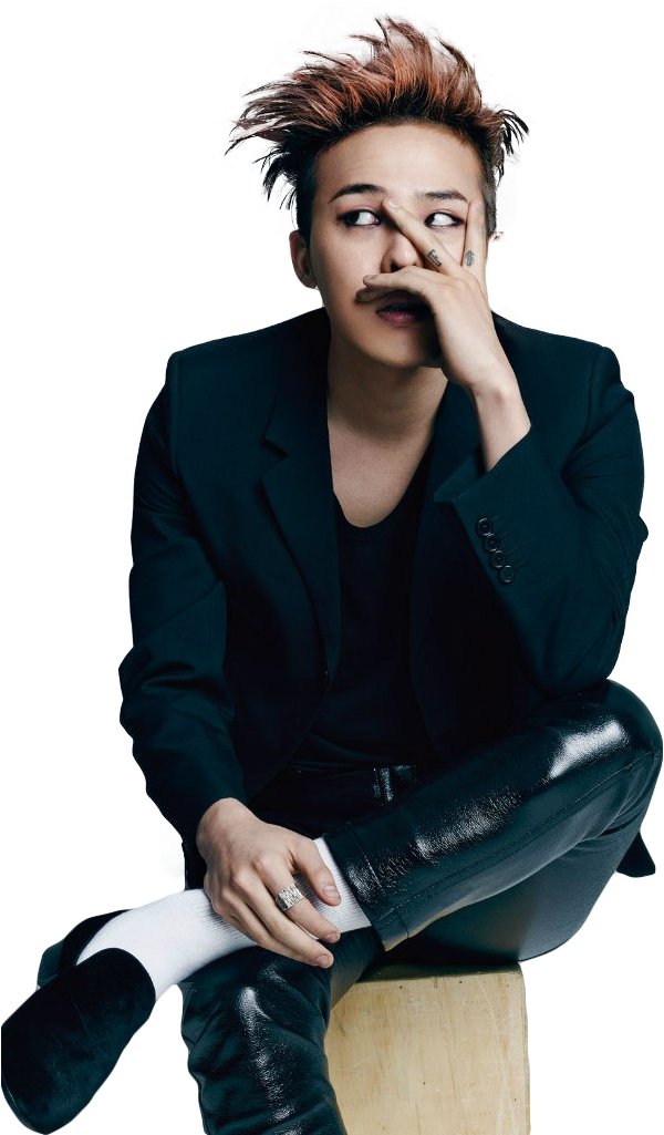 G Dragon Png - G Dragon Sitting Png (682x1024), Png Download