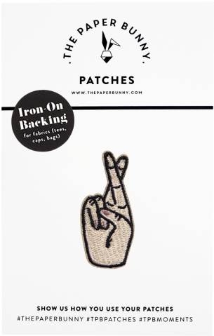 Fingers Crossed Patch - Crossed Fingers (640x640), Png Download