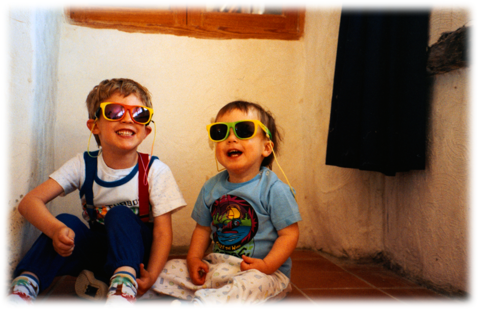 Stunnashades3rdedit Smaller - Portable Network Graphics (1000x658), Png Download