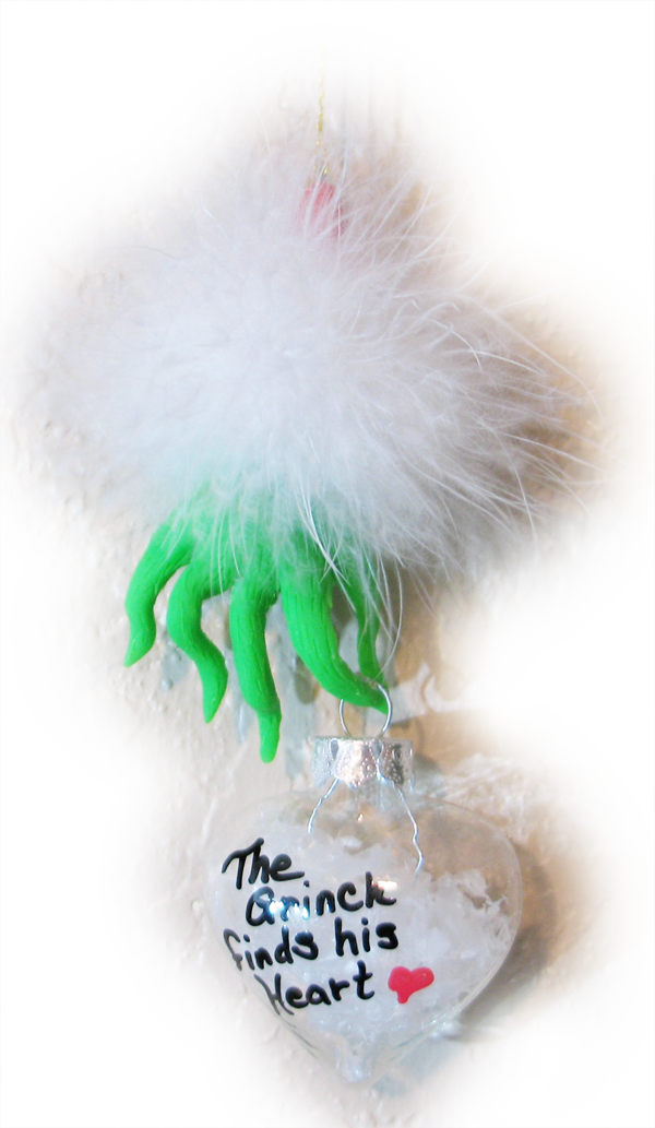 The Grinch Hands Out Stockings Tutorial - Plush (600x1033), Png Download