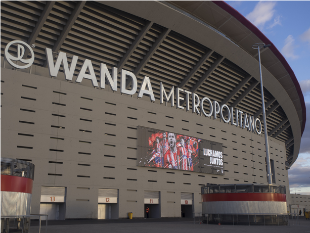 Transparent Media Façade For Atlético Madrid - Stadium (809x460), Png Download