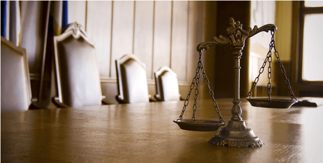 Law Scale On Top Of The Table Inside Court Office - (16+) Курс Гражданского Процесса (950x350), Png Download