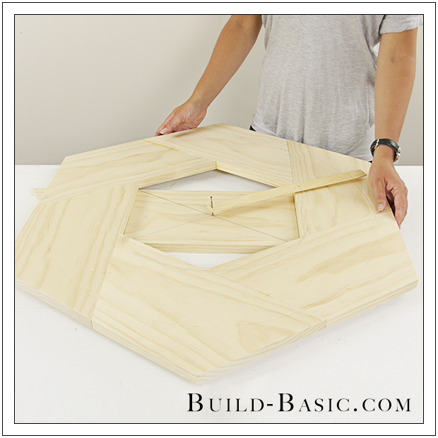 Diy Round Mirror Frame By Build Basic - Diy End Table (620x620), Png Download