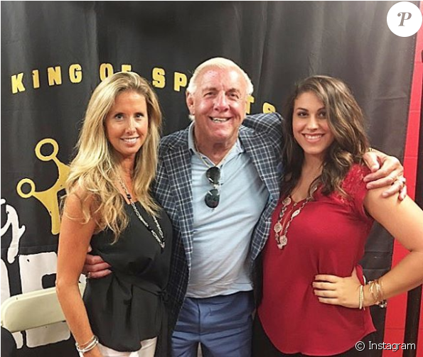 Ric Flair Rencontrant Des Fans, Photo Instagram Le - Girl (950x502), Png Download