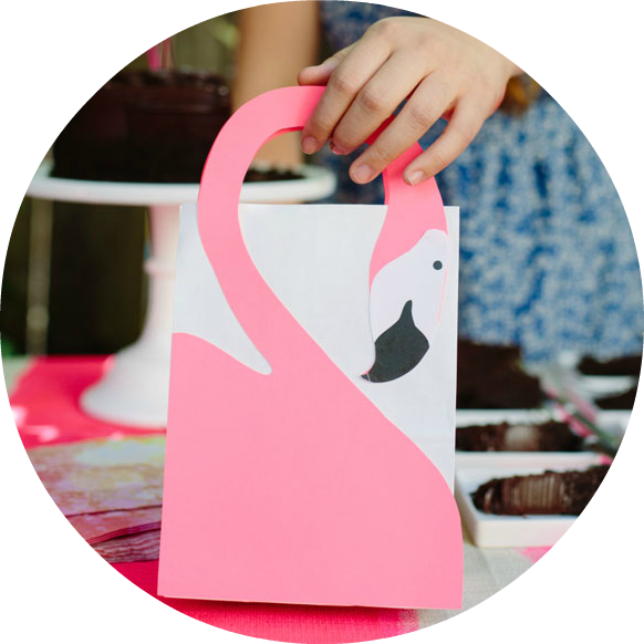 Tissue Fabulousness As A Diy Wall From Confetti Sunshine - Lembrancinha De Flamingo (582x582), Png Download