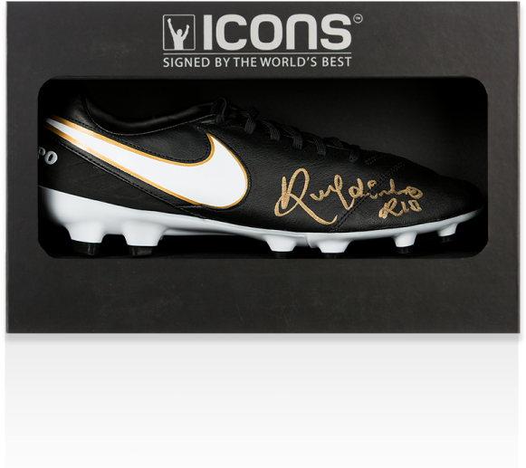 Ronaldinho Autographed Black Nike Tiempo Boot In Deluxe (650x665), Png Download