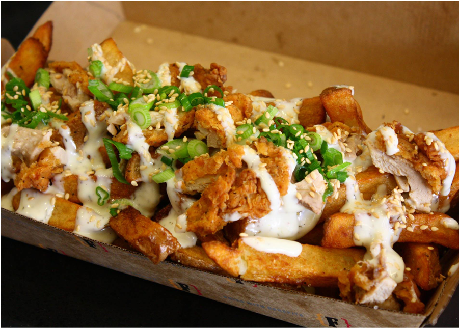 Crispy Chicken - Sweet Chili Chicken Poutine (900x900), Png Download
