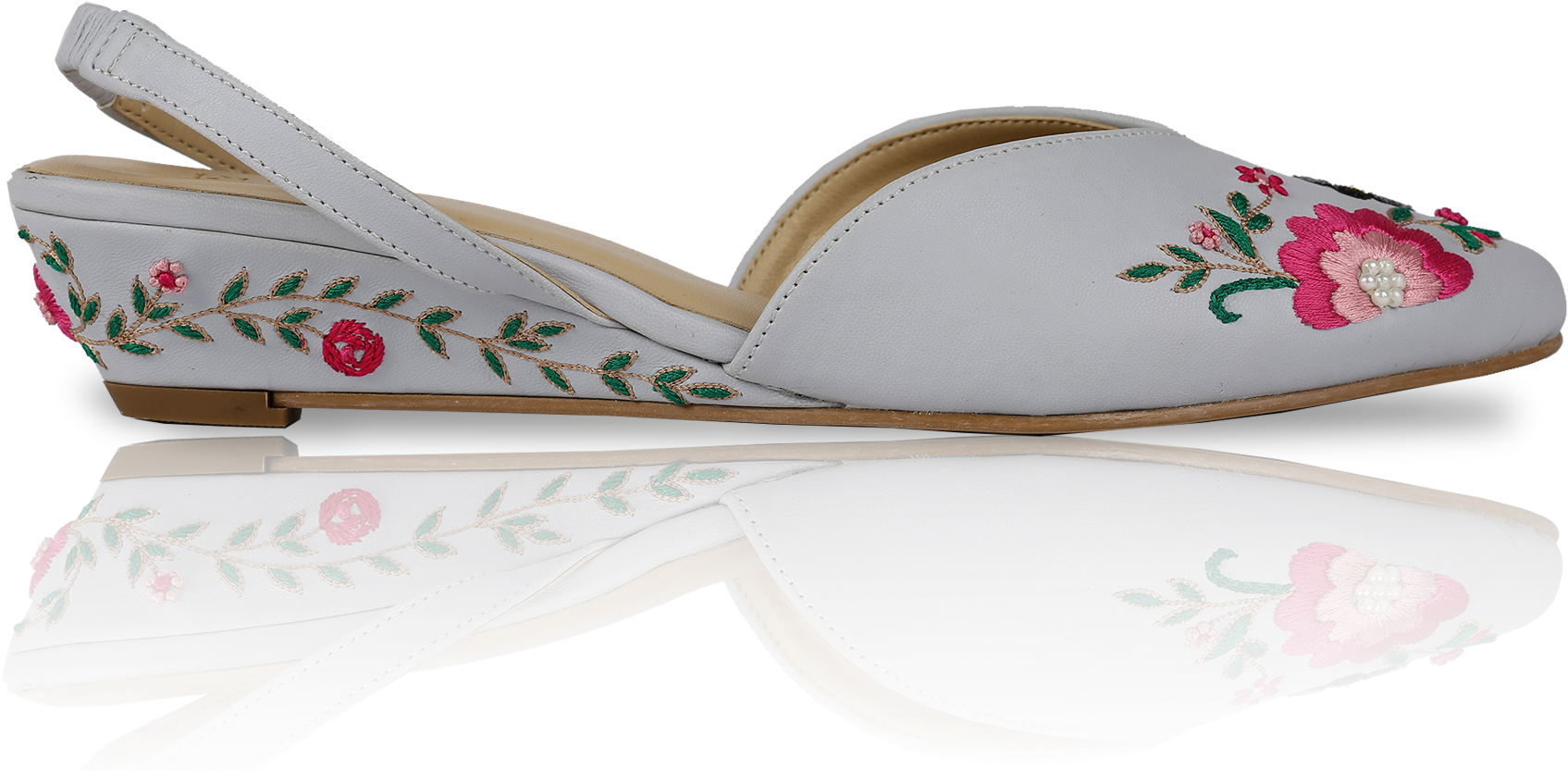 Buzzing Bee Png (2048x1365), Png Download