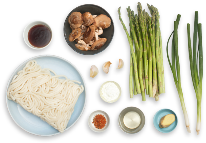 Fresh Udon Noodle Stir-fry With Asparagus, Shiitake - Chinese Noodles (700x477), Png Download
