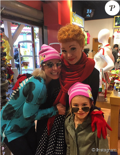 Britney Spears Fête Thanksgiving Avec Sa Nièce Maddie - Britney Universal Studios (950x520), Png Download