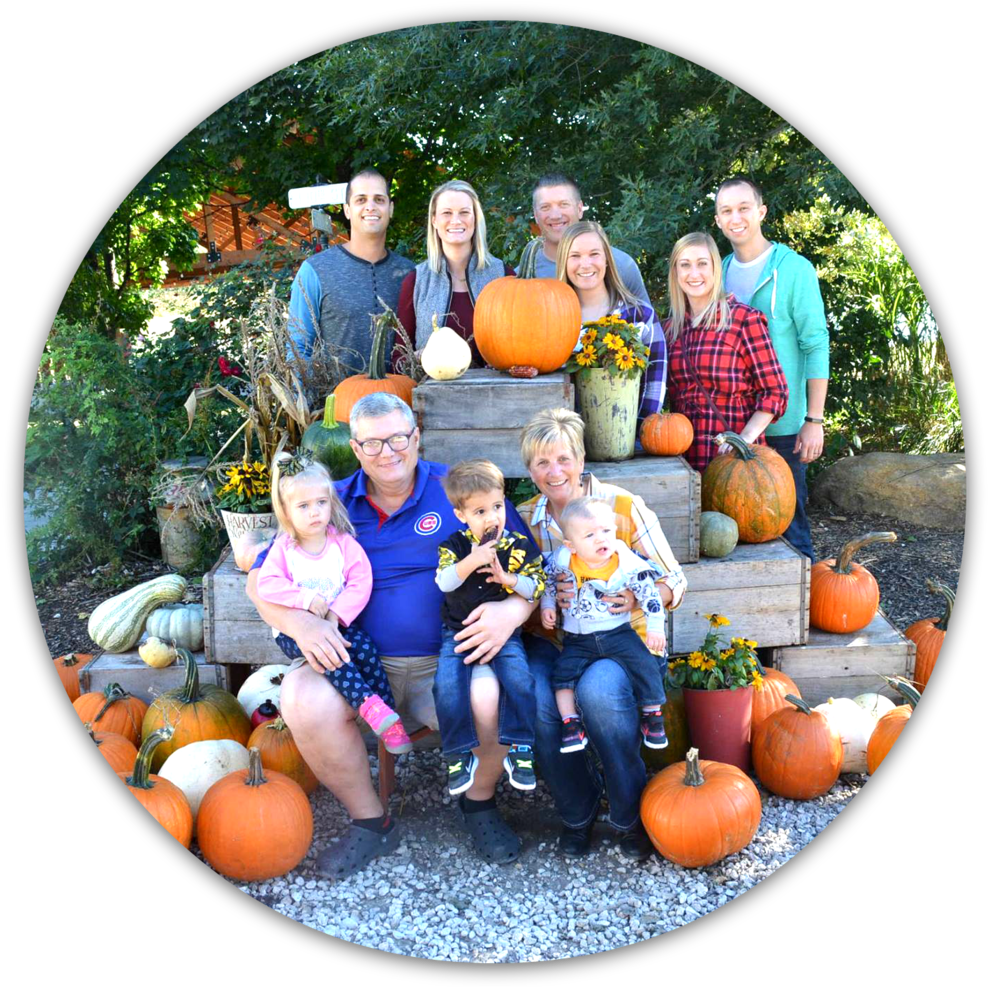 Family Pic With Pumpkins (1000x996), Png Download