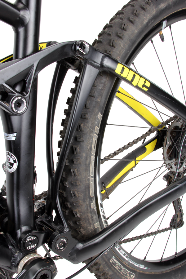 The Large Cross Brace On The Rear Triangle Helps Make - Merida Vpk (600x900), Png Download