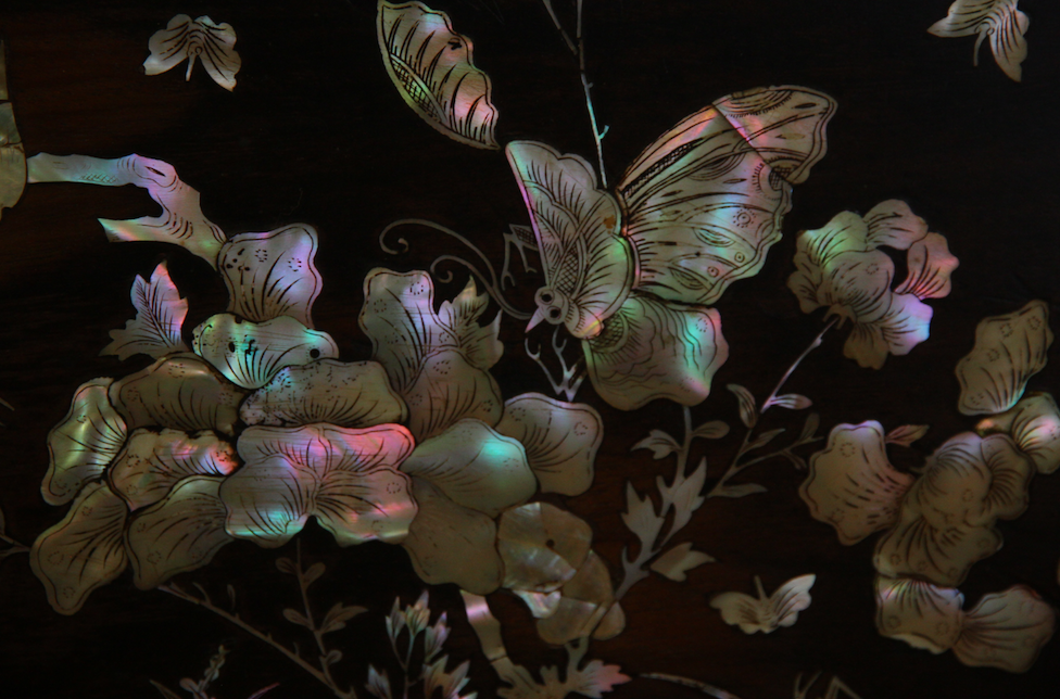 Oval Chinese Top In Lacquered Wood And Mother Of Pearl - Nacre (976x644), Png Download