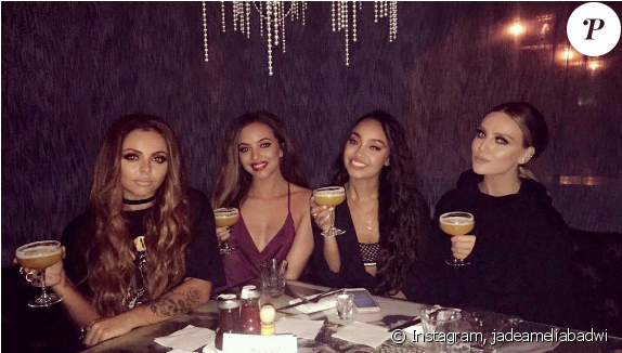 Les Little Mix Sont Allés Boire Un Cocktail Entre Filles, - Little Mix Fabulous Magazine 2016 (950x325), Png Download