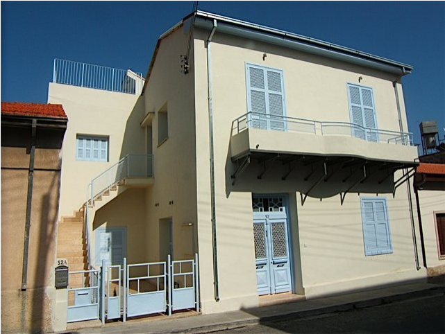 Restored House In Old Town Near Beach (800x533), Png Download