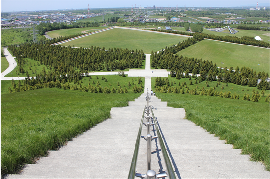 Walls Is Seen As Being Disturbingly Off-center (903x365), Png Download