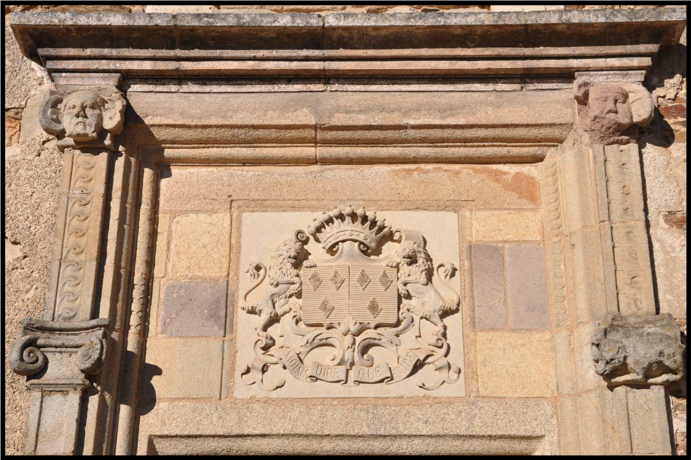 Forsac Armes Montbron-montbron (1687x1154), Png Download