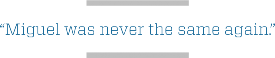 The Officer Discovered The Youth Crying In His Cell - Graphics (1200x435), Png Download