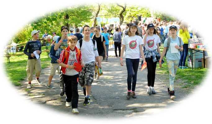 Healthy Lifestyle - Nordic Walking (683x400), Png Download