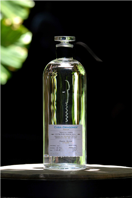 Esta Botella De Edición Especial La Tercera Colaboración (860x647), Png Download