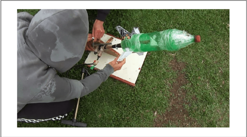 Lançador De Foguete De Garrafa Pet (850x461), Png Download