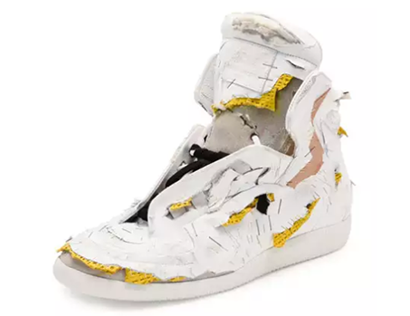 Move Over Mud Jeans - Maison Margiela Destroyed Sneakers (620x348), Png Download