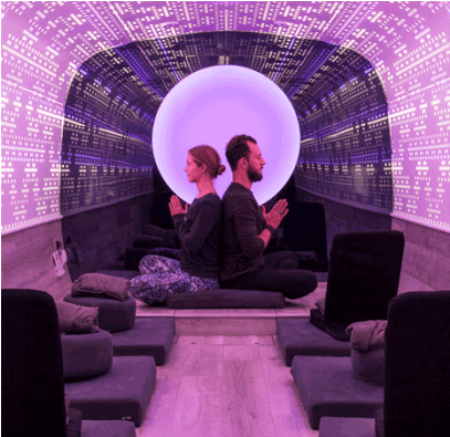 Live Be Yoga Visits Be Time Meditation Bus In New York - New York City (700x394), Png Download