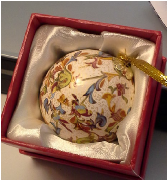 Ball Christmas Lily Fi - Christmas Carol (425x357), Png Download