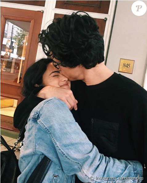 Camila Mendes Et Charles Melton Auraient-ils Confirmé (950x594), Png Download