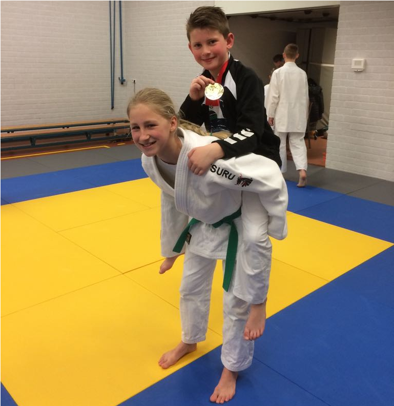 Nintai Fors In De Prijzen Op Het Mens-sana Toernooi (1582x791), Png Download