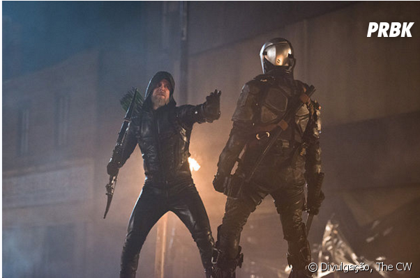 Oliver , De &quot - Oliver Queen Do Futuro (950x398), Png Download