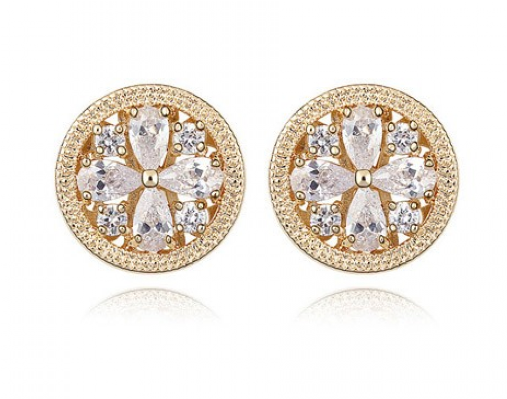 Gold Diamond Earrings Photo Gold Diamond Studs - Earrings (1000x1000), Png Download