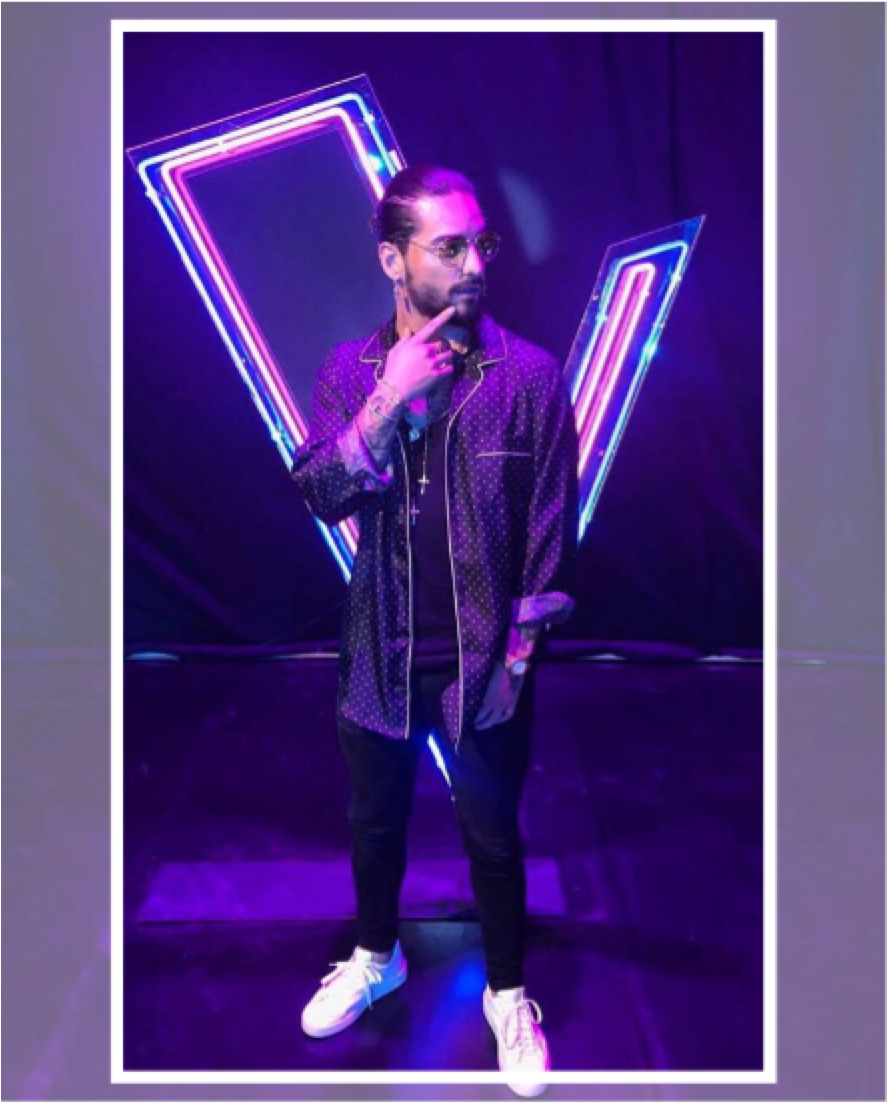 Model Image Graphic Image - Voz Mexico (886x1808), Png Download