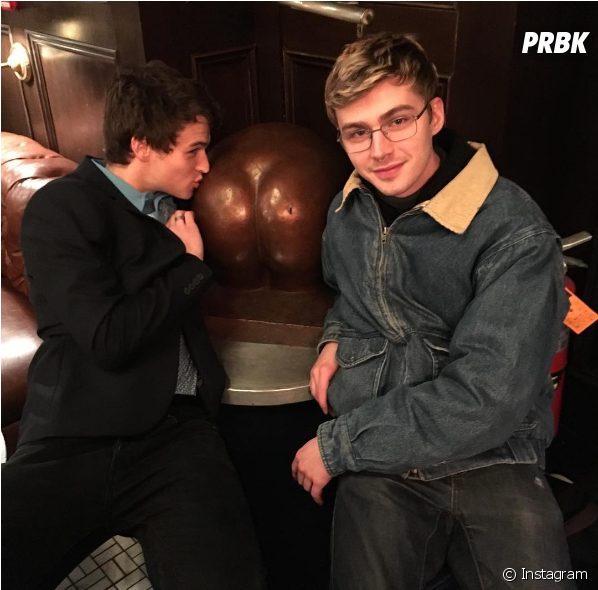 13 Reasons Why - Brandon Flynn And Miles Heizer (950x589), Png Download