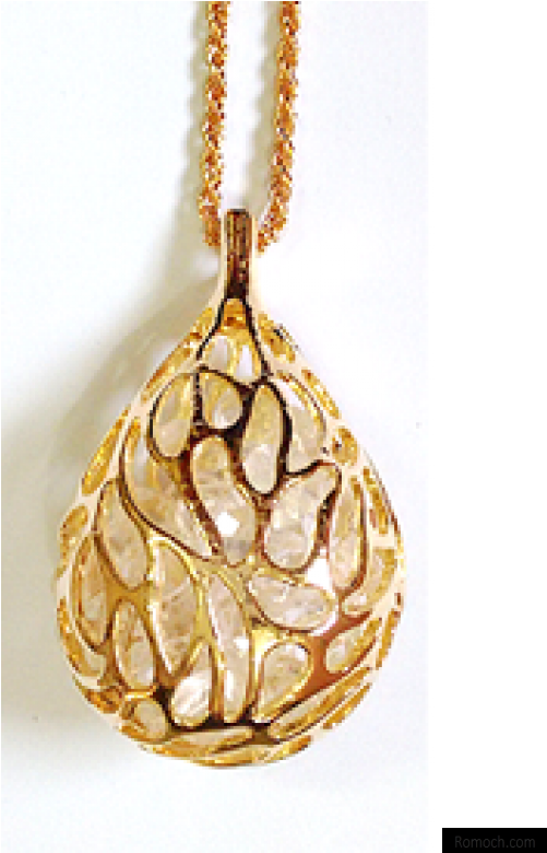 Buy Oval Shaped Golden Color Pendant With Long Chain - Locket (604x779), Png Download