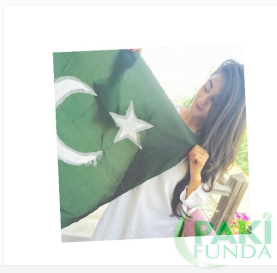 Pakistani Girl With Flag (544x536), Png Download