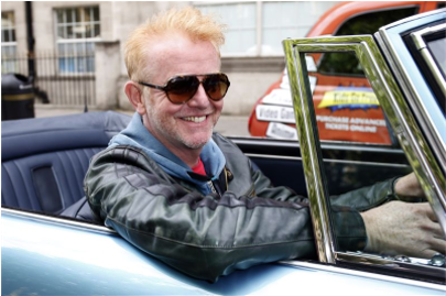 Chris Evans Axed From Top Gear Trailer In Favour Of - Chris Evans With Camera (665x268), Png Download