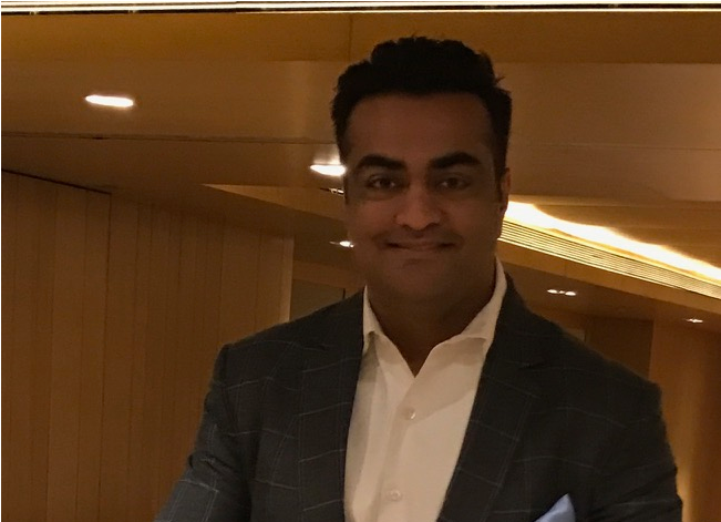 Hielo Beverages Soon Plans To Go Global - Gentleman (870x470), Png Download