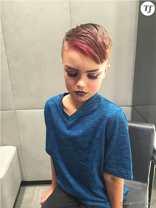 Le Petit Ethan Maquillé En Drag Queen - Boys Wear Make Up (990x729), Png Download